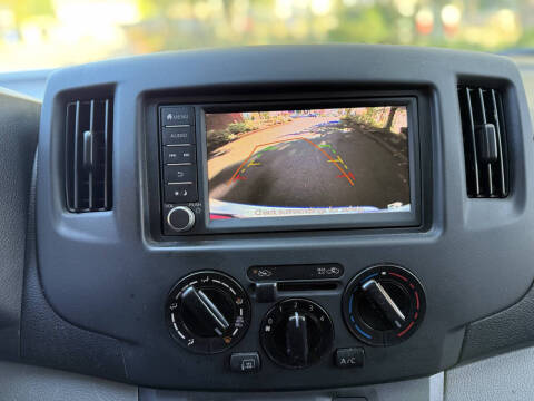 2021 Nissan NV200 SV