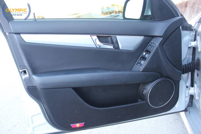 2008 Mercedes-Benz C-Class C 300 Luxury