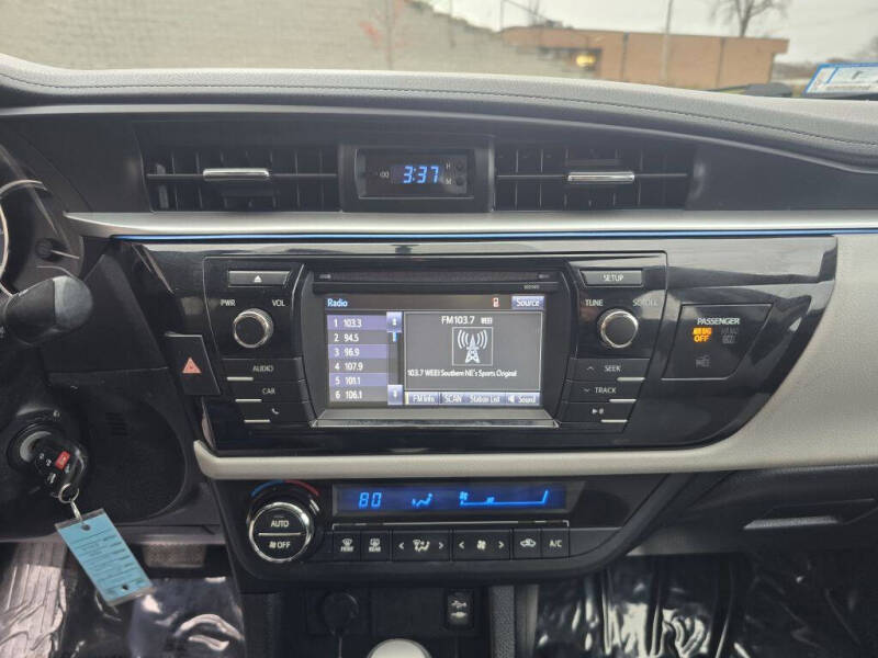 2015 Toyota Corolla LE