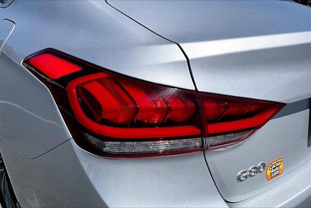 2017 Genesis G80
