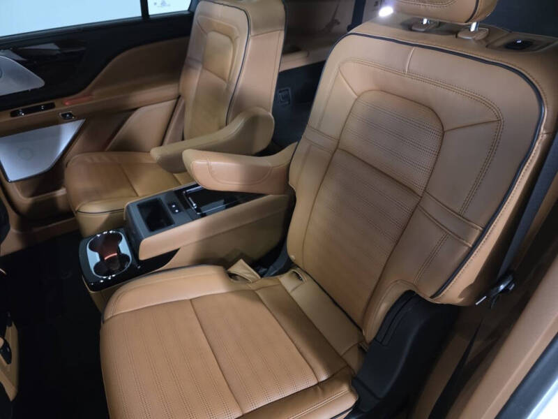 2025 Lincoln Aviator Black Label