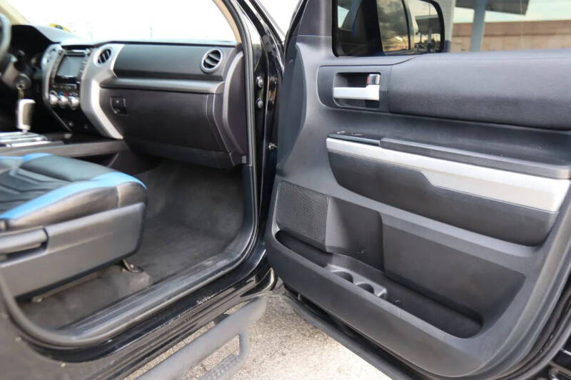 2015 Toyota Tundra SR5