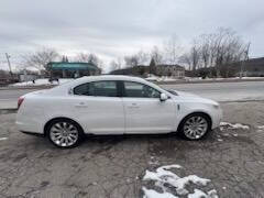 2011 Lincoln MKS