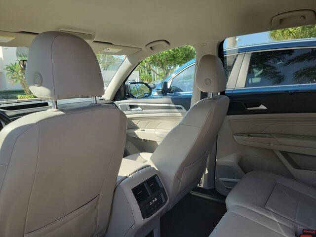 2022 Volkswagen Atlas V6 SE