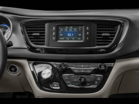 2020 Chrysler Pacifica Touring