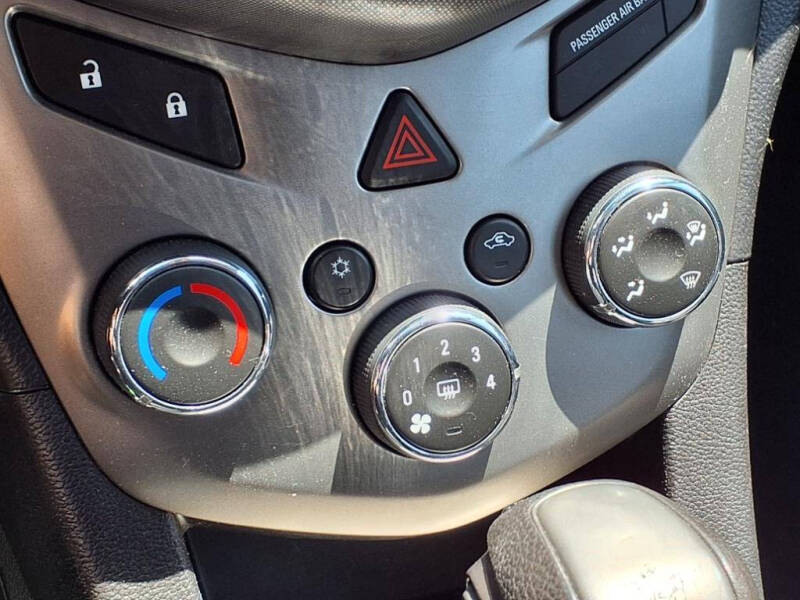 2013 Chevrolet Sonic LT Auto