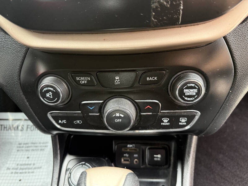 2017 Jeep Cherokee Latitude
