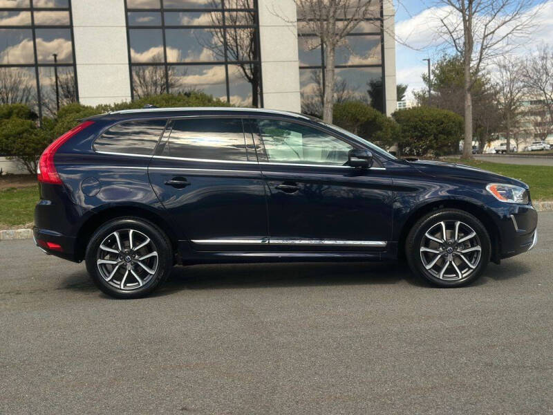 2017 Volvo XC60 T6 Dynamic