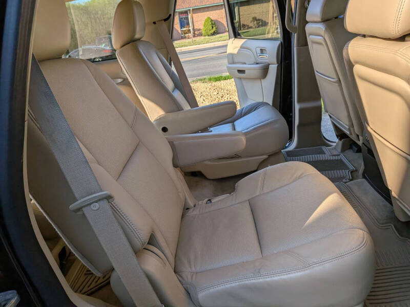 2011 Cadillac Escalade Premium