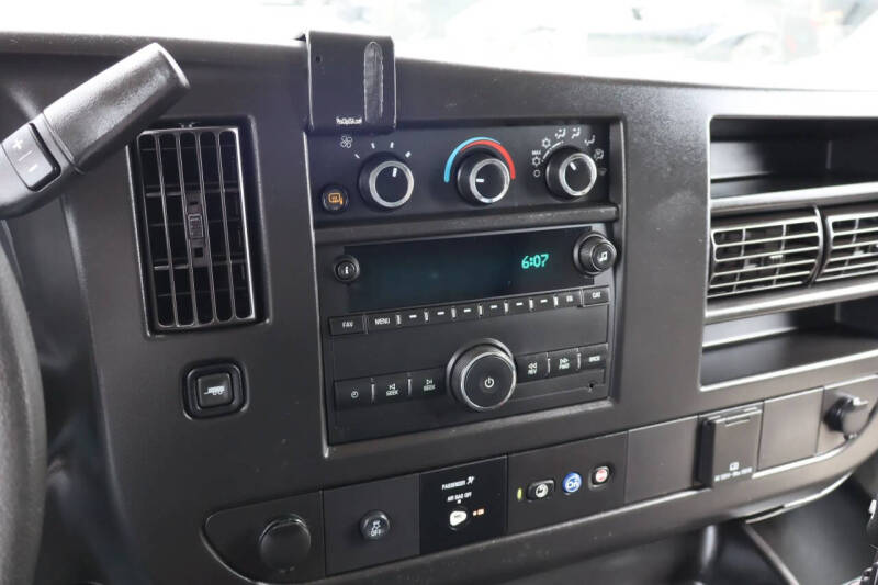 2021 Chevrolet Express 2500