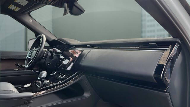 2023 Land Rover Range Rover Sport P360 SE