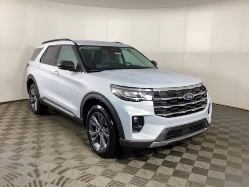 2025 Ford Explorer for sale at Everyone's Financed At Borgman in Grandville MI