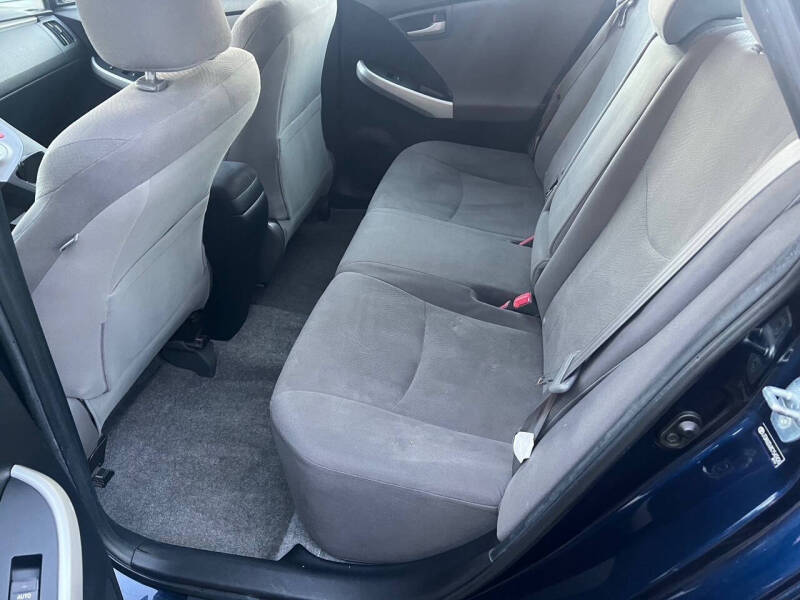 2012 Toyota Prius Two