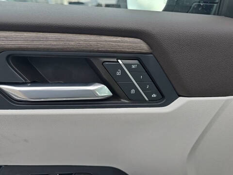 2024 GMC Acadia Denali