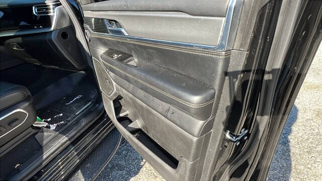 2023 Jeep Wagoneer Carbide