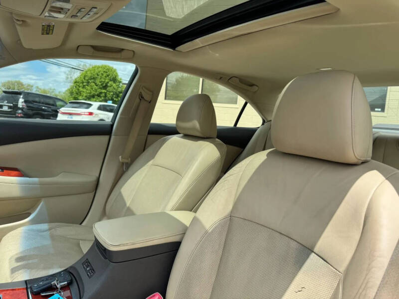 2011 Lexus ES 350