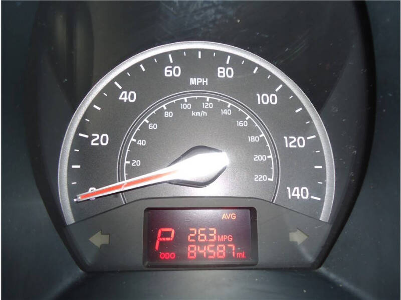 2016 Kia Rio 5-Door LX