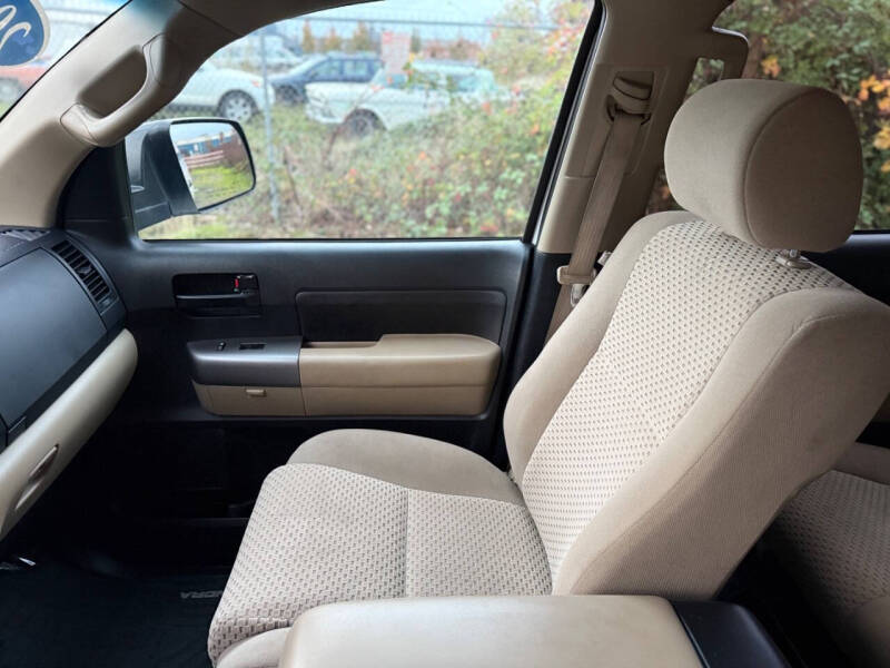 2012 Toyota Tundra Grade