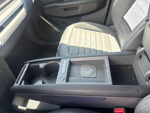2024 Kia EV9 Land