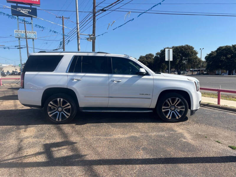 2018 GMC Yukon for sale at Tracy's Auto Sales in Waco TX