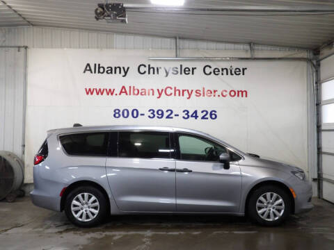 2021 Chrysler Voyager L