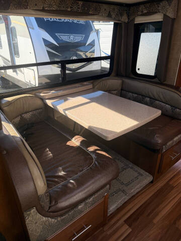 2013 Coachmen RV Concorde 300TS
