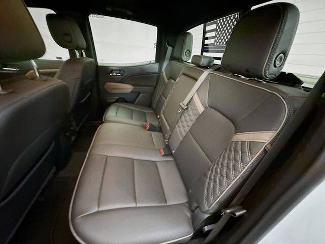 2024 GMC Canyon Denali