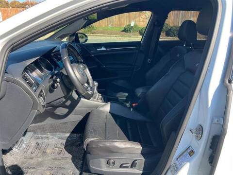 2016 Volkswagen Golf R