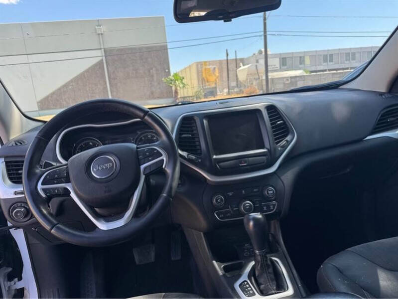 2018 Jeep Cherokee Latitude Plus
