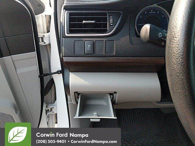 2017 Toyota Camry LE