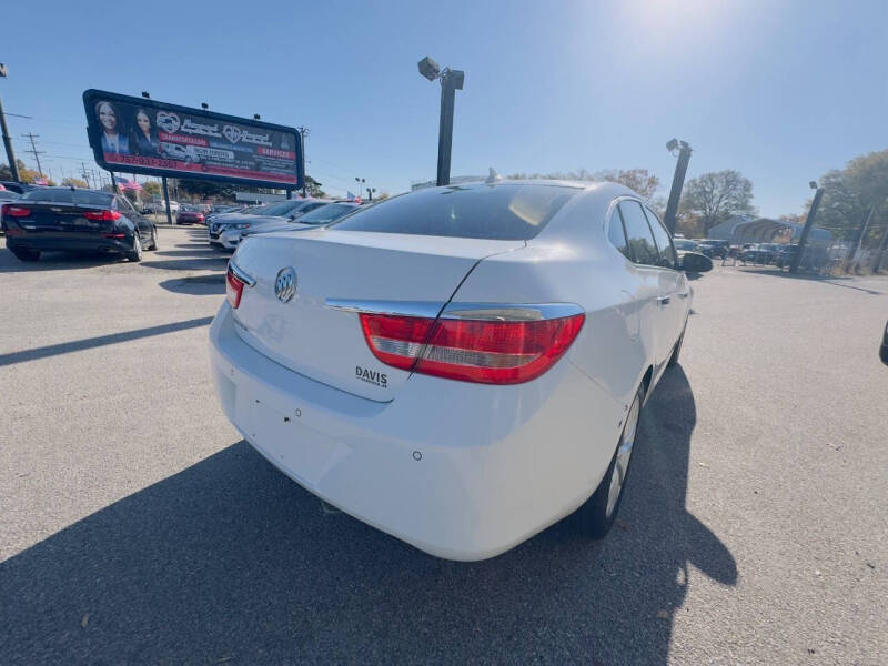 2013 Buick Verano Leather Group