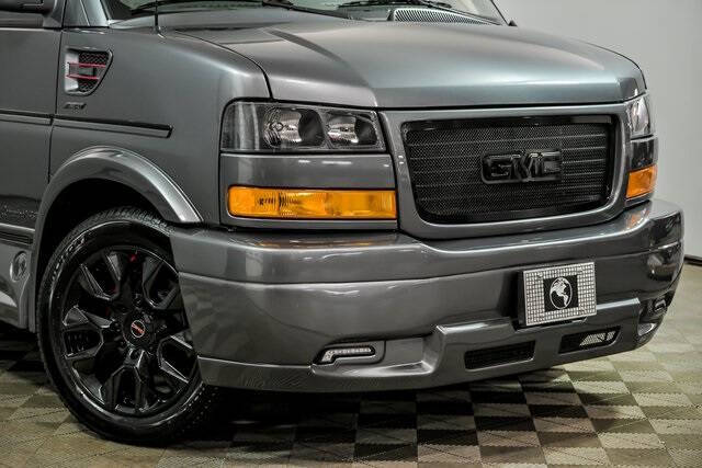 2025 GMC Savana 2500