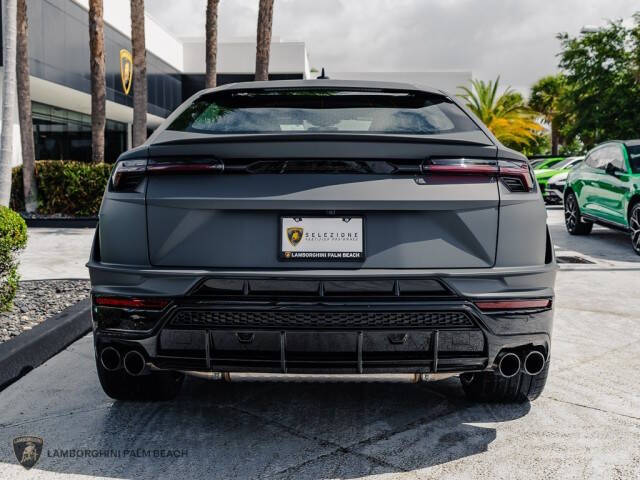 2024 Lamborghini Urus S