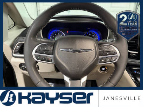 2022 Chrysler Pacifica Touring L