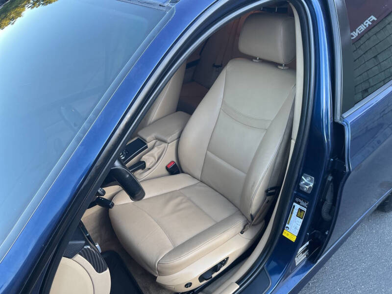 2012 BMW 3 Series 328i