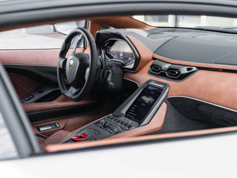 2022 Lamborghini Countach LPI 800-4