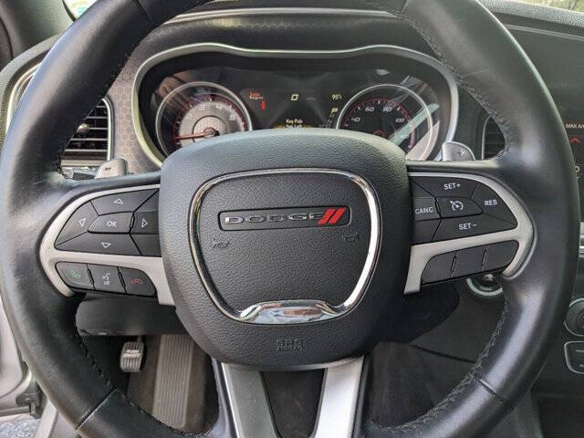 2016 Dodge Charger 24