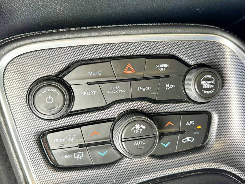 2017 Dodge Challenger
