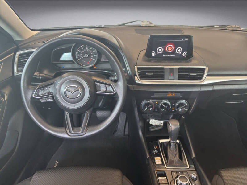 2018 Mazda MAZDA3 Sport