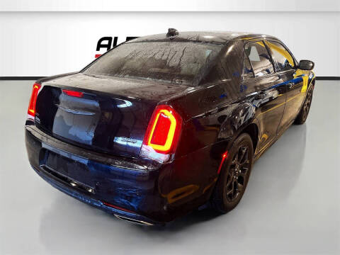 2023 Chrysler 300 Touring L