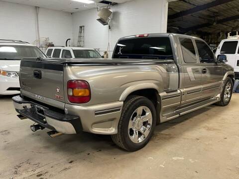 2002 GMC Sierra 1500 for sale at Ricky Auto Sales in Houston TX