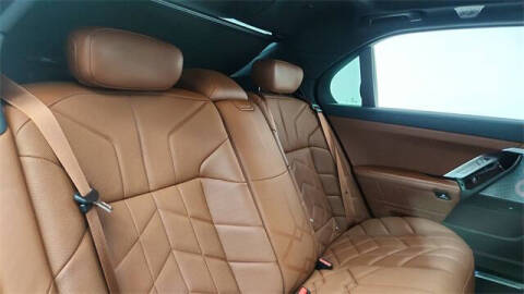 2023 BMW 7 Series 740i