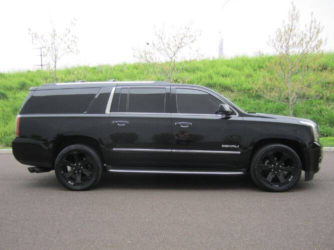 2017 GMC Yukon XL Denali
