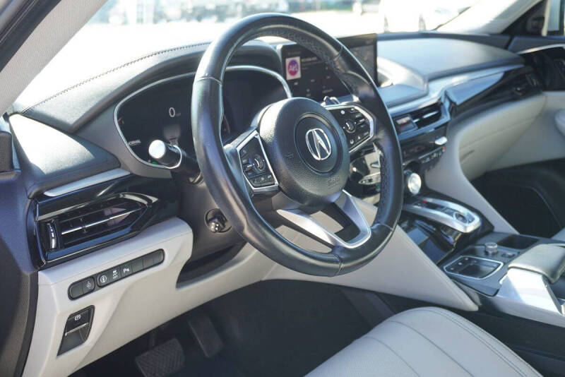 2022 Acura MDX w/Tech