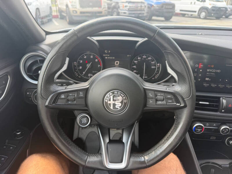 2022 Alfa Romeo Giulia Veloce