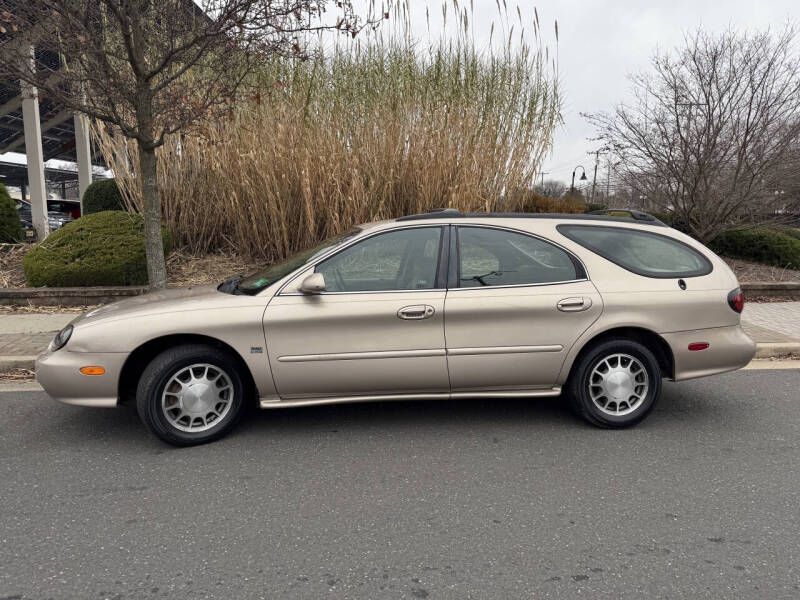 1999 Ford Taurus SE