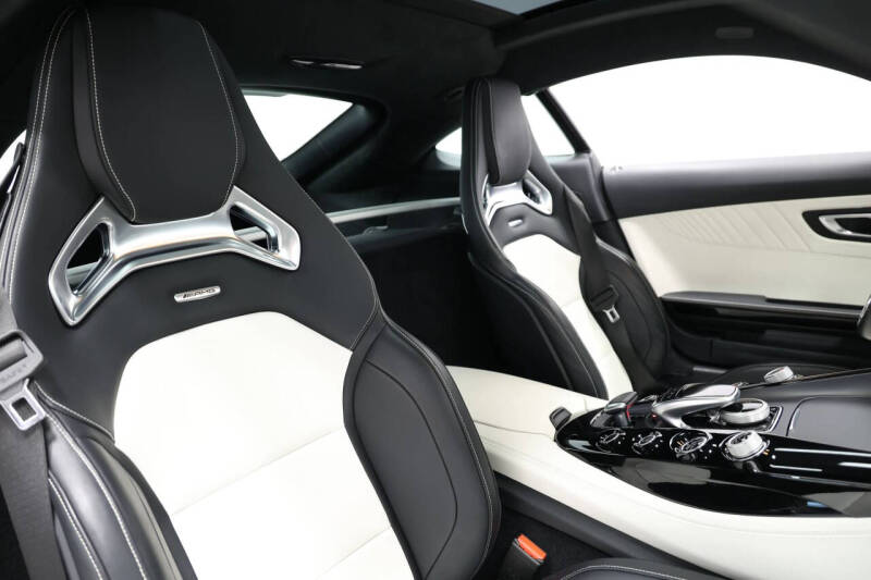 2017 Mercedes-Benz AMG GT