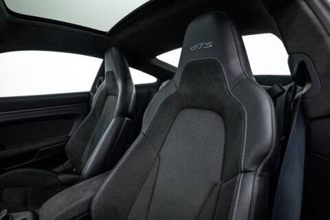 2025 Porsche 911 Carrera 4 GTS