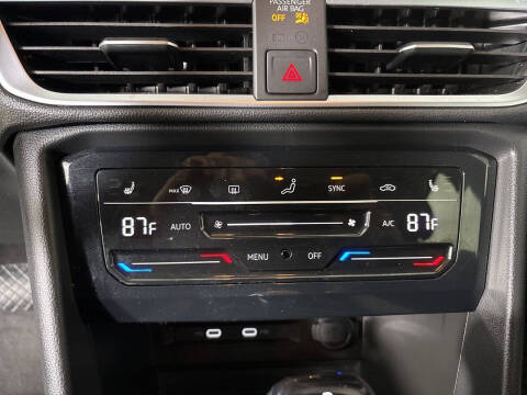 2025 Volkswagen Taos SE