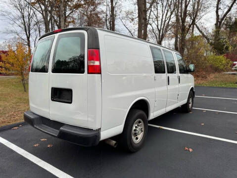 2017 Chevrolet Express 2500